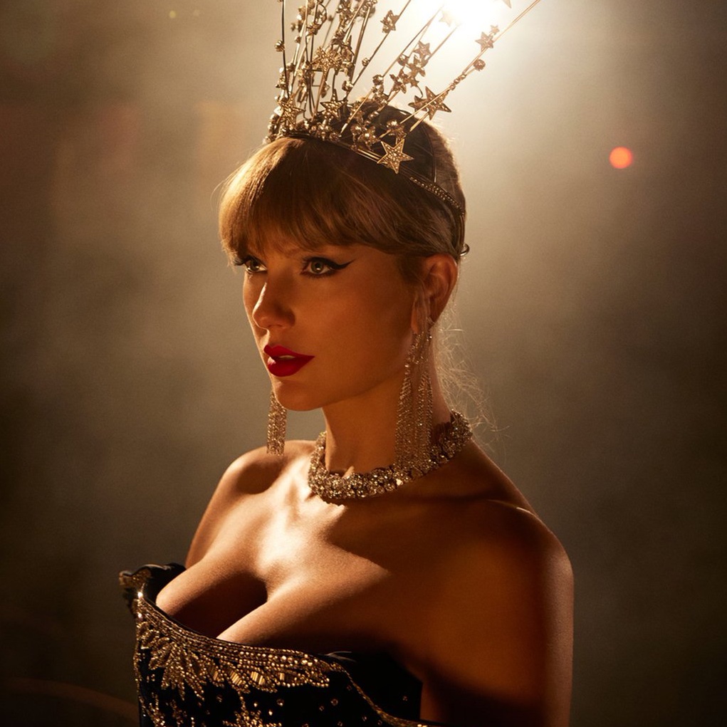 🌍Global Apple Music Daily Chart

1.(=) The Fate of Ophelia 
2.(=) Opalite 
3.(=) Elizabeth Taylor 
4.(=) Father Figure
6.(=) Wi$h Li$t 
7.(=) The Life of a Showgirl
8.(=) Wood
9.(=) Actually Romantic
10.(+1) CANCELLED!
11.(-1) Eldest Daughter
12.(=) Ruin The Friendship 
13.(=)