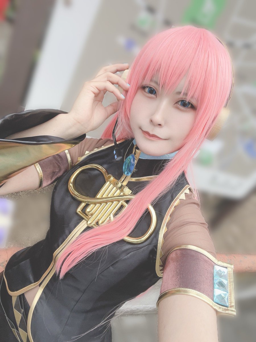 COSPLAY * 巡音ルカ

2日目だけだけど、実は参加してました🐟
足が限界を迎えて離脱してますが、一緒にしてくれたたちみゆむげありがとう〜〜❤︎🐙

#フクヤマニメ8 #フクヤマニメ