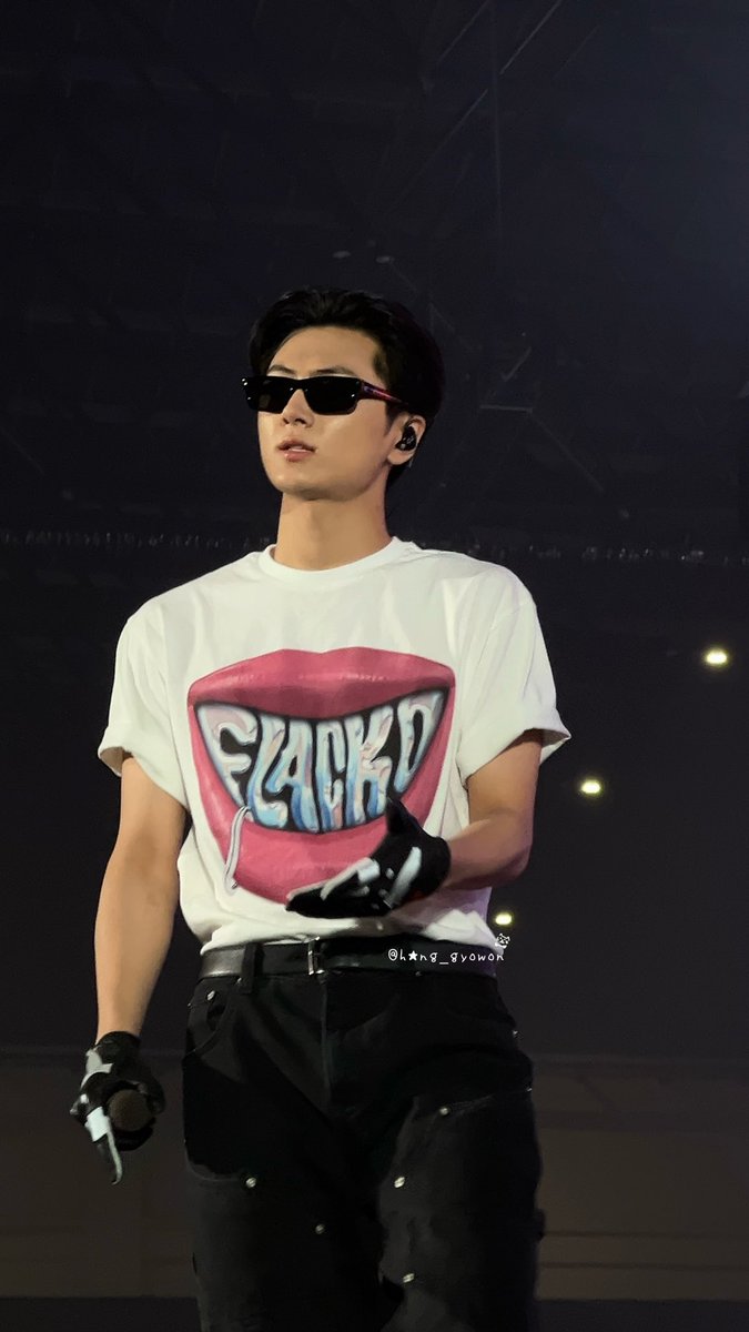 jay is in front of me. i repeat, JAY IS IN FRONT OF ME 😭😭😭
#ENHYPEN #제이 #JAY #SectorKwithLivin #SectorK2025