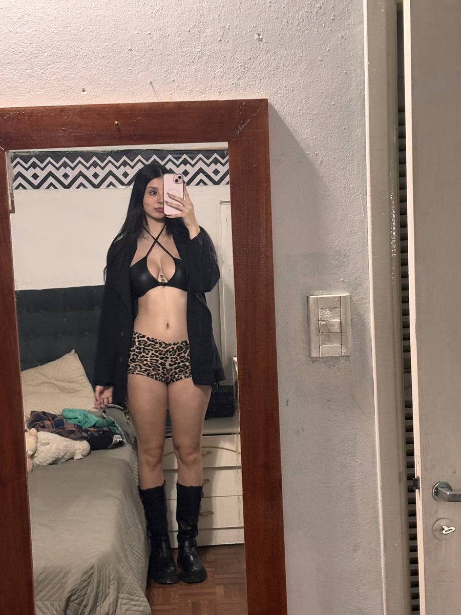 Emily 🧸 tweet media