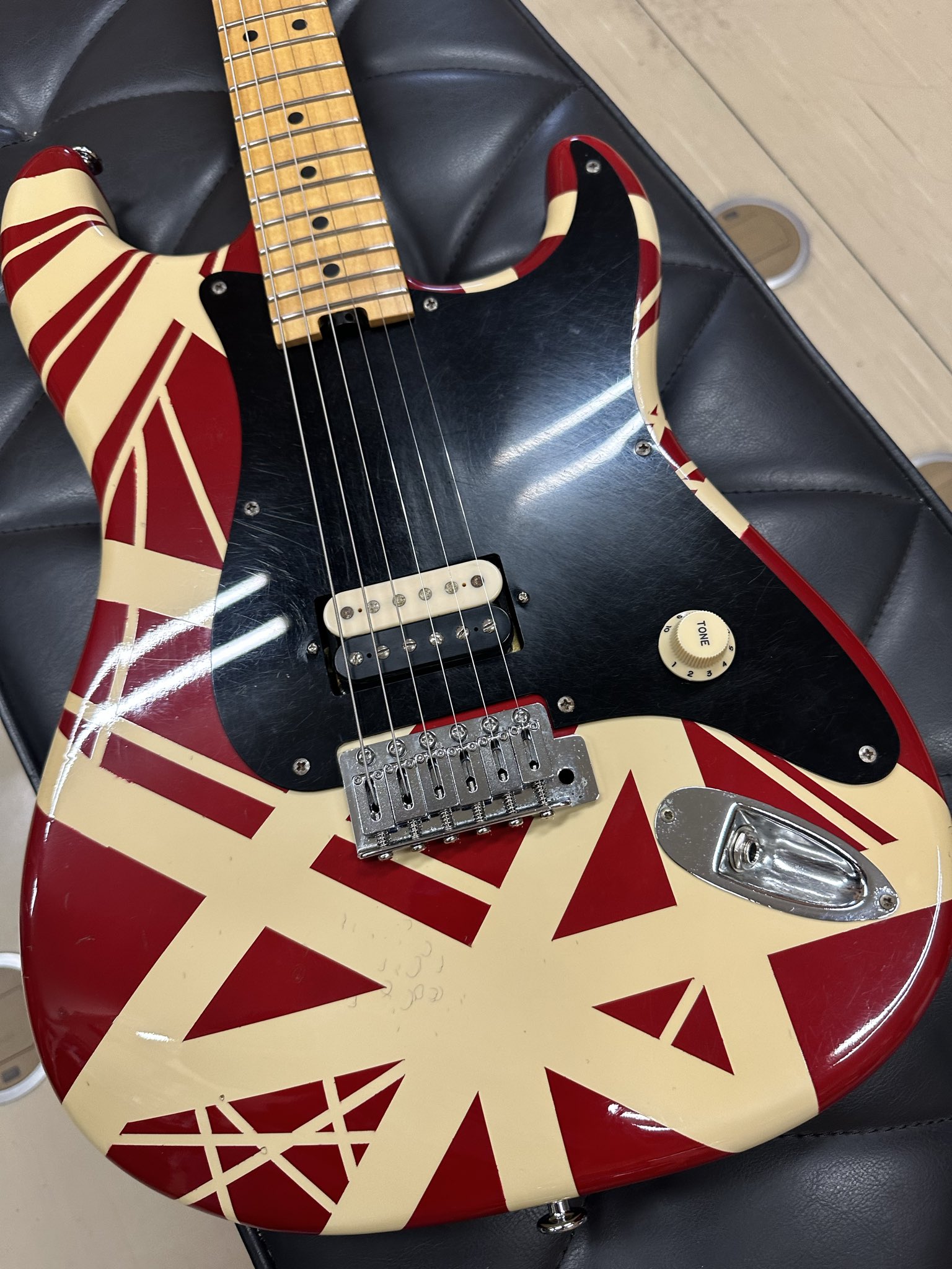 弦楽器 修理 改造 Age's on X: 