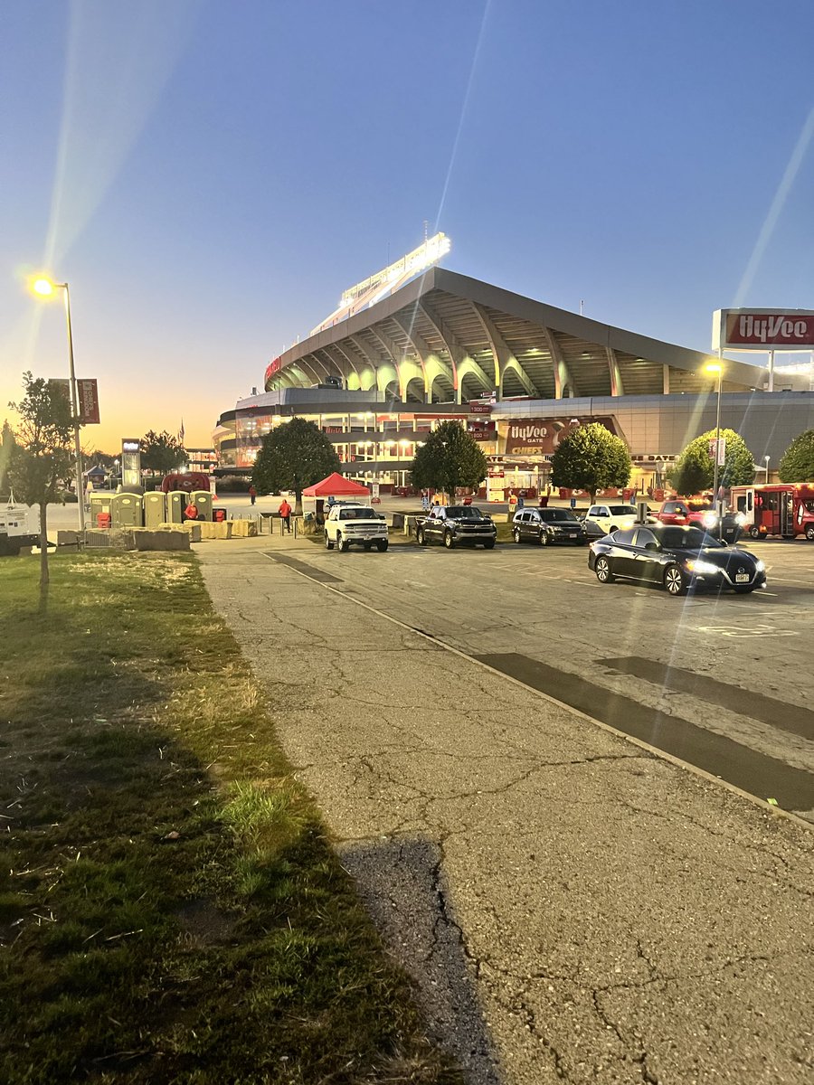 Bob Fescoe tweet media