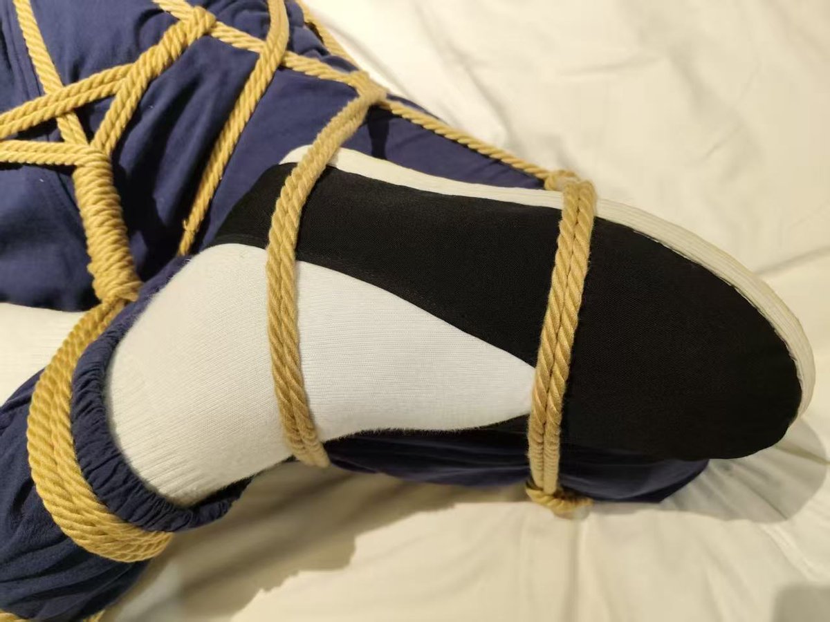 存图：弄丢快递的顺丰小哥被惩罚