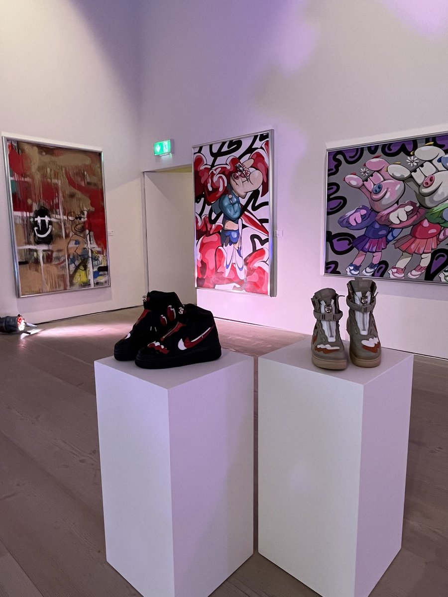 pani_ttty's tweet image. 千賀くんの個展行って来ました🩵
たぶん今回のfocus art fairの中で1番広いスペース貰ってたんじゃないかなあ🤔
バスは見つけられなかった残念😢
忙しい中こんなに沢山の作品作ってロンドンまで来るなんてほんとに尊敬でしかない、、、！
#FiNGAiSM #千賀健永