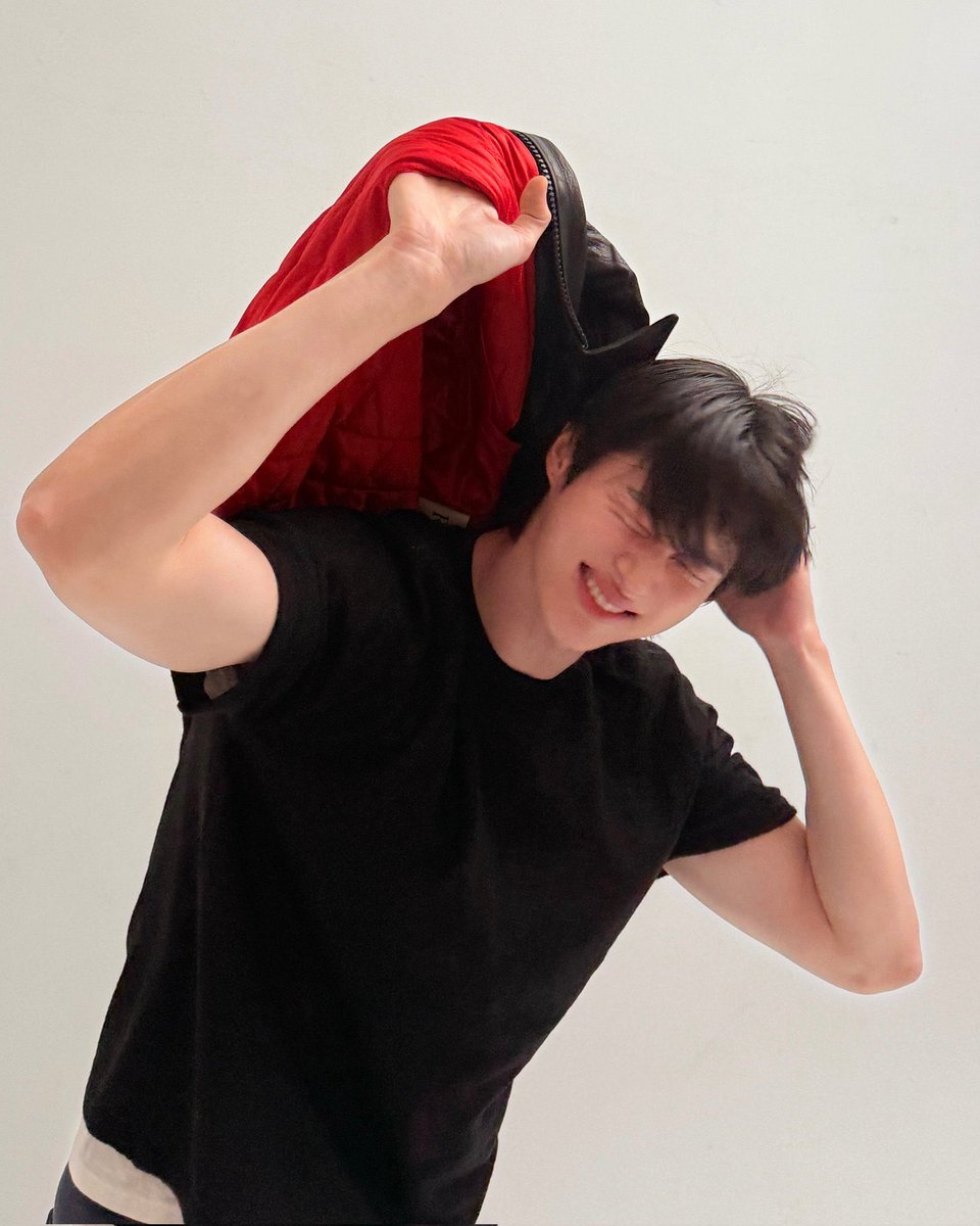 byeon wooseok via weverse!
