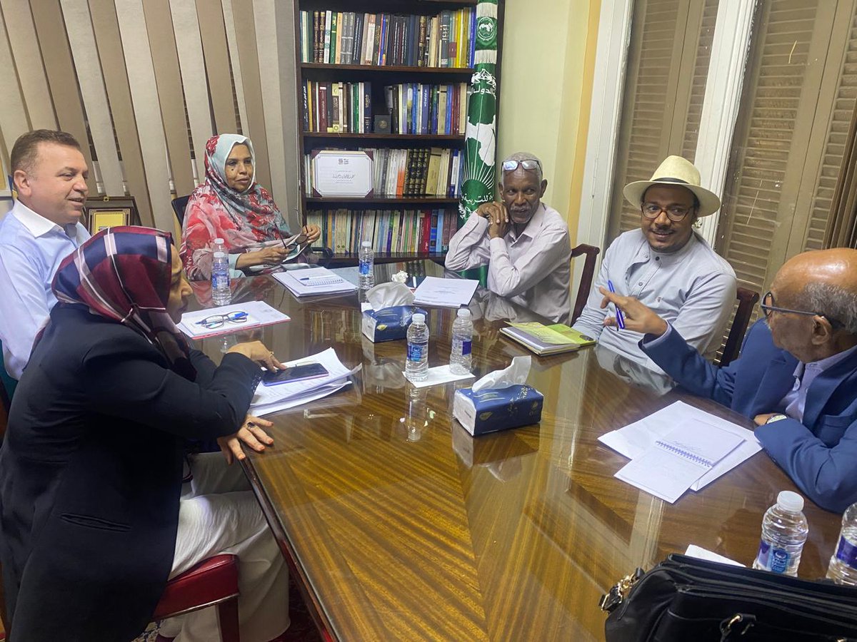 معهد المخطوطات العربية
يقيم سمنار علميًا موضوعه المخطوط العربي في خدمة الدراما

نظّم المعهد يوم الثلاثاء الموافق 14 أكتوبر 2025، سمنارًا علميًا بعنوان "جهود توظيف التراث المخطوط فنيًا"، من إعداد  الدكتور شمس الدين يونس نجم الدين، وذلك في إطار جهود المعهد لتعزيز حضور التراث...