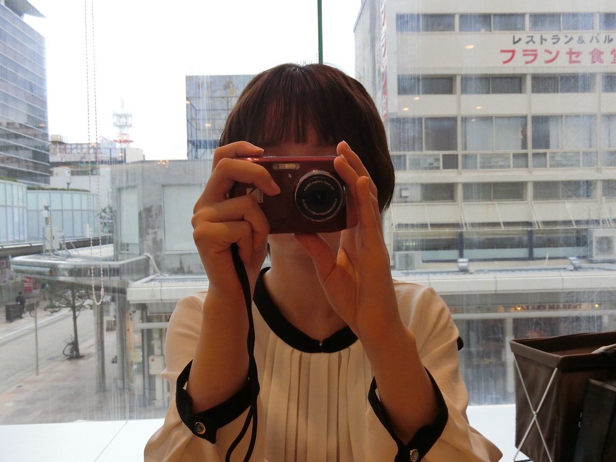 AKARI__kidsbowl's tweet image. #ToPP という写真のプロジェクトをインスタのストーリーにて少しずつはじめます！
メンバーの写真を撮るだけですが、写真を撮る人の気持ちを知ることと、メンバーの良さを写真を通してみなさんと一緒に見つけるプロジェクトです。
最初のメンバーは誰でしょう…
instagram.com/akari_toyama?i…