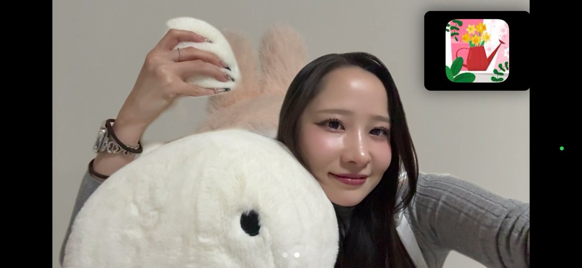 オンライントークありがとうございました！♡
みんなと久々話せたー！時間一瞬すぎた、、
本当にありがとう😭
今回できなかった方も緊張せず次はぜひトライしてみてね🐱ᩚ
31日ぜひ待ってます👼🏻🤍
これは白すぎて背景として消されちゃうみぴちゃんとみゆうさんのアイコン笑