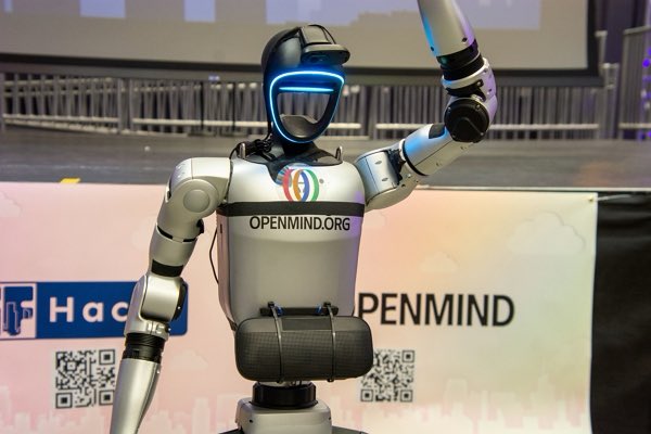 vacktothevasic's tweet image. As someone deeply fascinated by the intersection of AI, robotics, and blockchain, I’ve recently become captivated by the @openmind_agi.
It’s not just another crypto venture; it’s a bold attempt to build the foundational infrastructure for an autonomous future.
What draws me in…