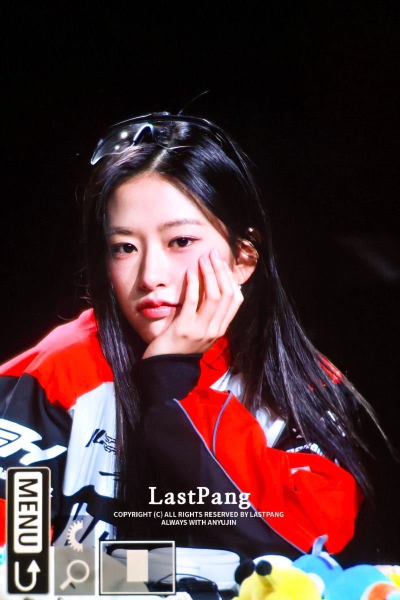 lastpang_A's tweet image. 20251019 프리뷰 (7)
꼬시지 말기..
#아이브 #IVE #안유진 #AnYujin #유진 #Yujin
#2025MAMAVOTE