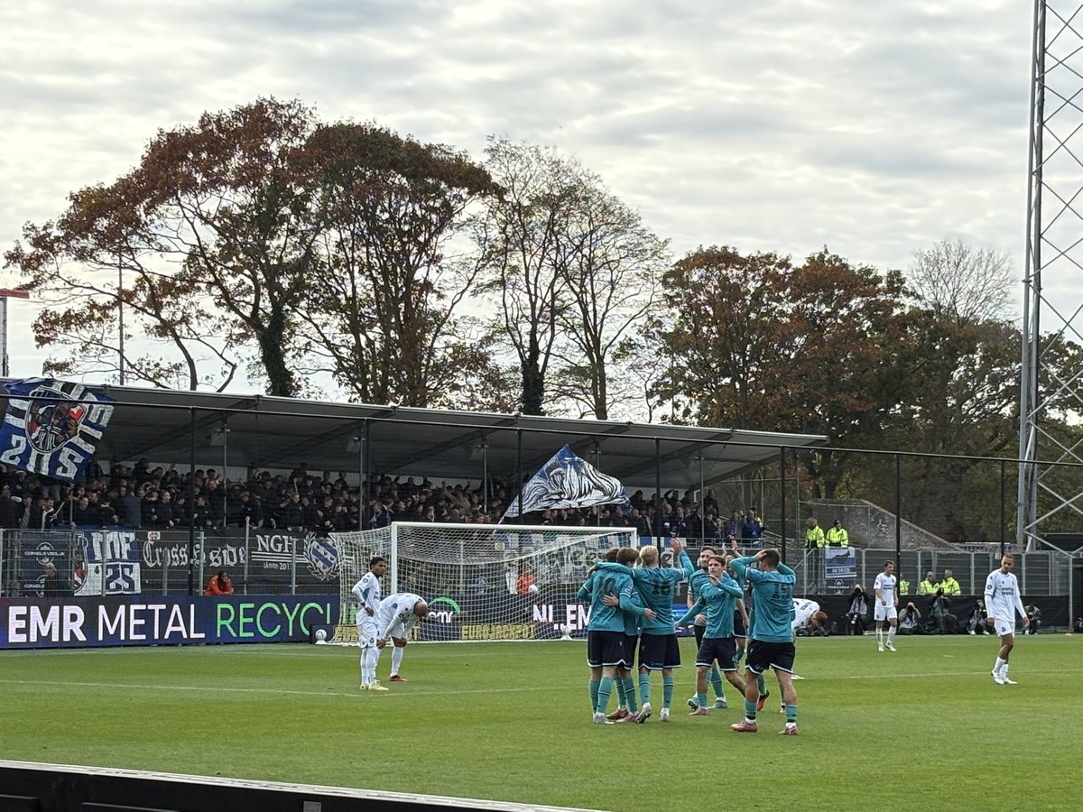 Telstar is de 29ste club waar ik ons in de Eredivisie heb zien spelen, en de 26ste met een uitzege. Heerlijk gevoel weer eens, na negen maanden zonder! Mooie middag in Velsen-Zuid met grotendeels prima spel, maar wel weer te weinig zakelijkheid. Respect ook voor Telstar.  #telhee