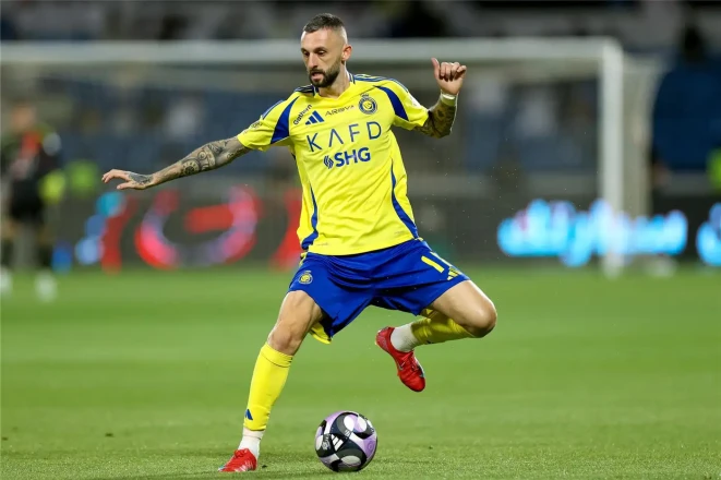 تقارير

شعر اللاعب بروزوفيتش بألم بسيط خلال التدريب قبل المباراة، وعاد الألم مع بداية اللقاء. سيتم تحديد مدة غيابه بعد الأشعة.

⚠️ - مدة الغياب المتوقعة من أسبوع إلى عشرة أيام