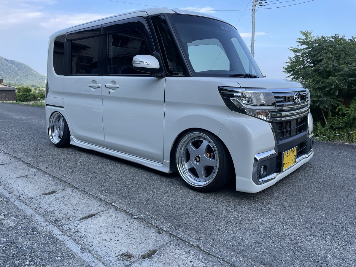 cbx0077's tweet photo. 我が家の乗り物の一部🚗

#CBX400F
#メタル機械
#BEET
#LA600S
#タント
#326POWER
#ケーニッヒ
#アヒル商会
#イデアル
#airforce
#エアサス
#t-demand
#SSR
#SP7
#50プリウス
#ZVW51 https://t.co/KFa0f27rmj