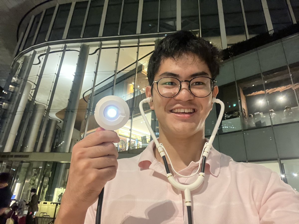 katsunobu1008's tweet image. 街聴診器🩺ようやく出来た！！

街の記憶を聴診器で聴こう！その時代へトリップしよう！

街には仮「層」性がある。
この作品では、住んでいた人たちの思い出や記憶、文化など、そう言った変遷を感じられます。そして未来ではそれが残せて、自分もその層を作った一人になれる。

#TNXR #TokyoNodeLab