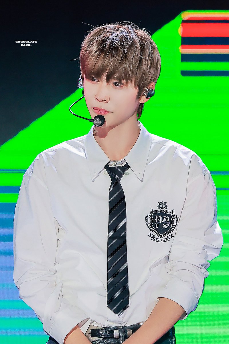 𝘾𝙝𝙤𝙘𝙤𝙡𝙖𝙩𝙚 𝙘𝙖𝙠𝙚. tweet media