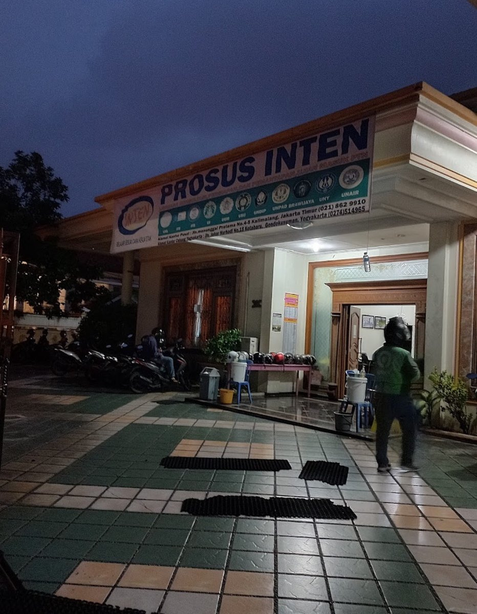 alikasyafni's tweet image. 💗💗