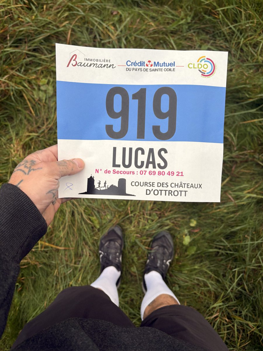 badasmodee's tweet image. Bref, aujourd’hui j’ai couru mon premier trail ! 21 km de pure plaisir avec 667m de D+ ! 2h06 c’est très honnête pour un premier #trail #runningtrail