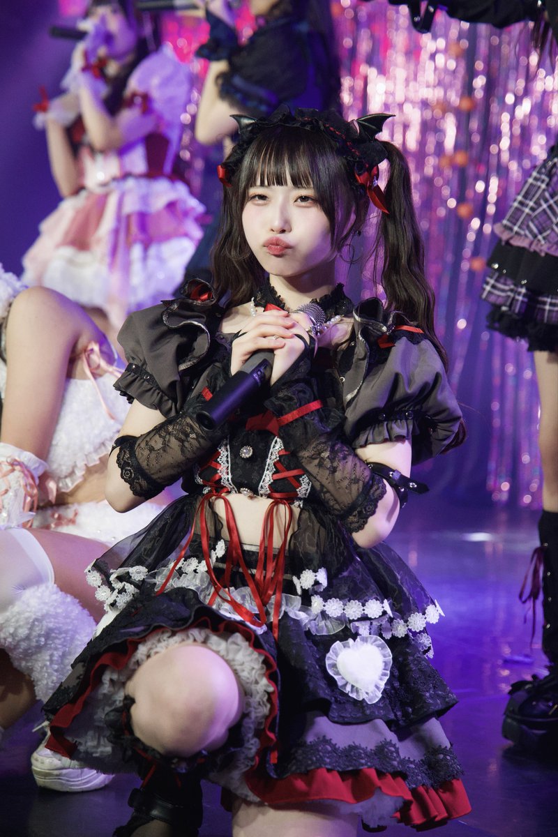 そめそめ (@somsomhaore) on Twitter photo 2025.10.18(土) ニコ劇
ハロウィンマリームーン衣装公演 2部
ニコニコ♡LOVERS
紫咲ひみ ちゃん🌱
【<a href="/hi_oo0_/">紫咲 ひみ🌱ニコラバ</a> 】
(現像はまなたん)
#ニコラバ #ニコニコLOVERS
#アイドル #地下アイドル #ハロウィン
#紫咲ひみ #ポートレート
#マリームーン #Malymoon #コスプレ 2025.10.18(土) ニコ劇
ハロウィンマリームーン衣装公演 2部
ニコニコ♡LOVERS
紫咲ひみ ちゃん🌱
【<a href="/hi_oo0_/">紫咲 ひみ🌱ニコラバ</a> 】
(現像はまなたん)
#ニコラバ #ニコニコLOVERS
#アイドル #地下アイドル #ハロウィン
#紫咲ひみ #ポートレート
#マリームーン #Malymoon #コスプレ