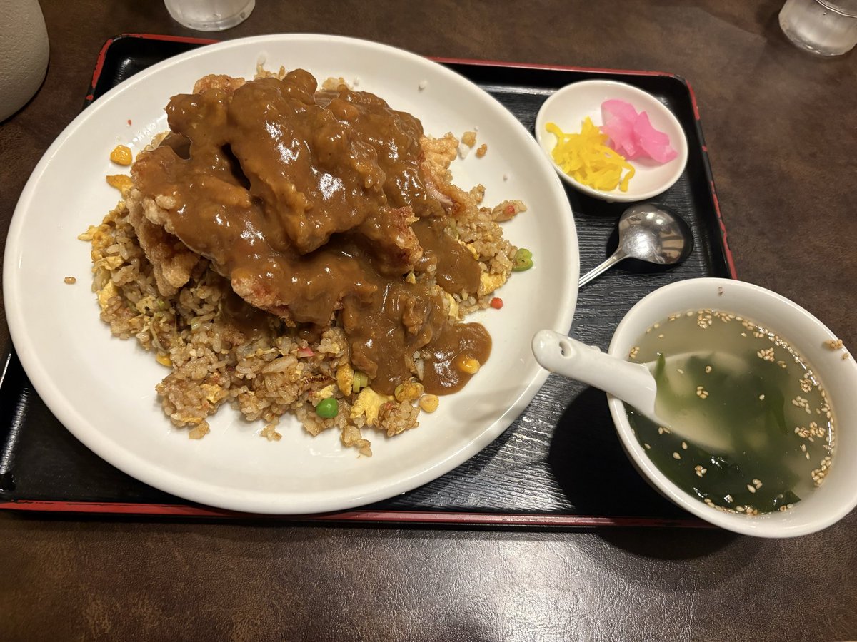 memnite_34's tweet photo. 最後ライブラリでばにたんけんけんさん島津さんと統率者で遊んで、+クロさんと久々の中華さくら　#元締め　@mrgreed7 
2日間懐かしのメンツと遊びまくって楽しかった
オツメムでした https://t.co/dNzy2H3gvJ