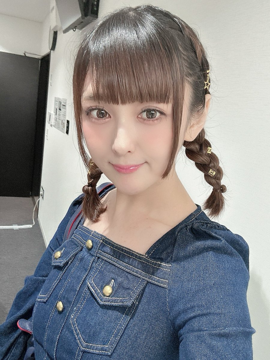 ayanatsubaki's tweet photo. 最近髪型に小さくヘアリングつけるのに
ハマってます💓 https://t.co/1L5m3CMuEr