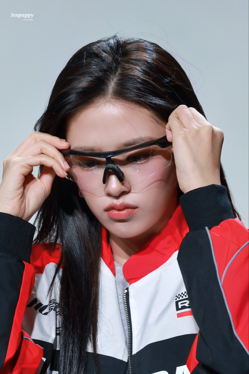 Jespuppy_901's tweet image. 251019

😲

#YUJIN #ANYUJIN
#안유진 #ユジン
#IVE  #아이브