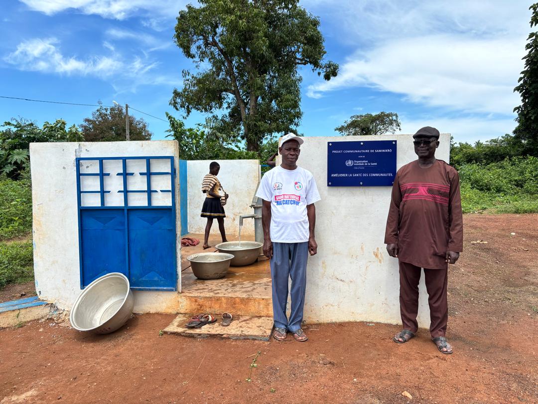 Avec l’appui de ses partenaires, l'<a href="/OmsCotedivoire/">OMS Côte d'Ivoire</a>🇨🇮 met en œuvre 10 projets communautaires dans 10 régions du pays. 
💧 À Saminikro (Bouaké), une pompe hydraulique améliore l’accès à l’eau potable &amp; la santé des populations.  
#Santé #OMS #CotedIvoire #CIV225