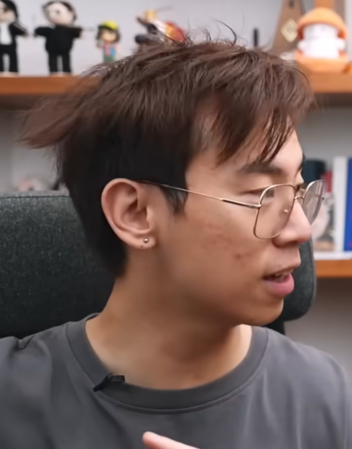 brebby_bbt's tweet photo. bed hair 🥺🥺🥺 https://t.co/ifIyeFdqbx