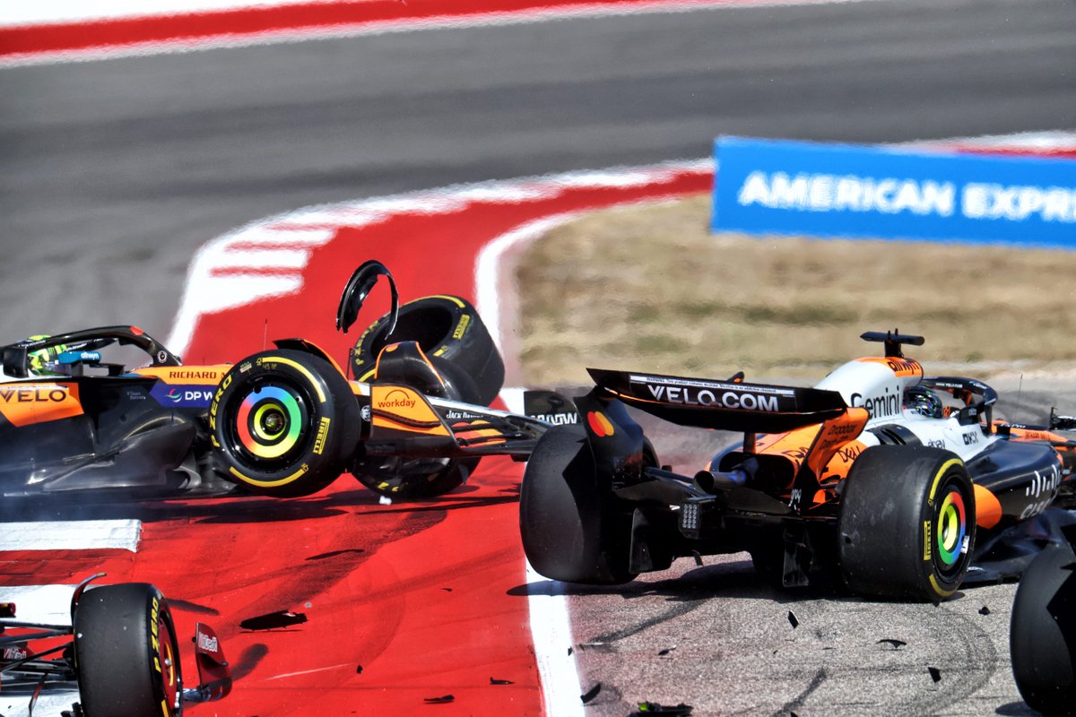 Belső vizsgálatot vár a McLarentől Norris az austini sprint rajtbalesete után m4sport.hu/forma-1/cikk/2…