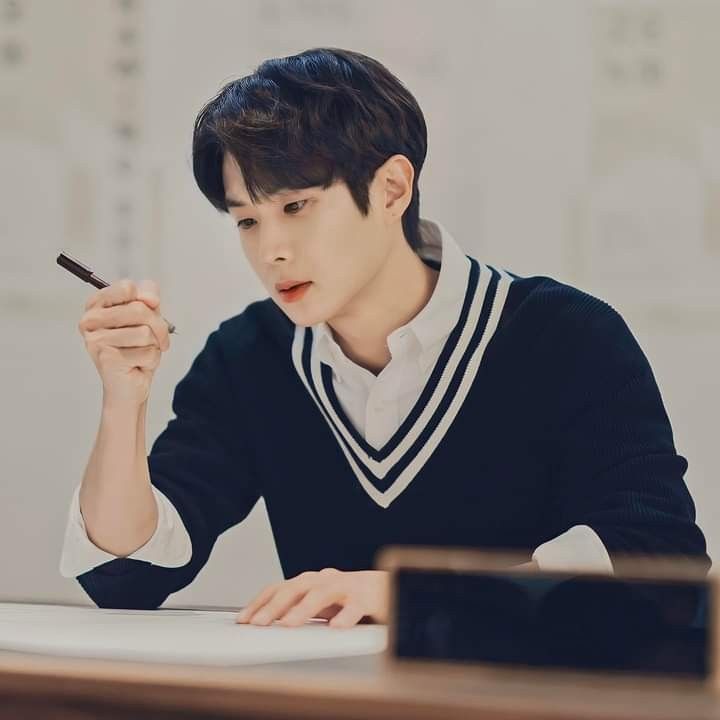 SOC-IE 💛 ˚☽˚.⋆ tweet media