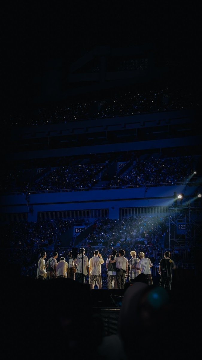 #2025MAMAVOTE  #SEVENTEEN

서로 다른 13개의 별들이 모여 만든 가장 빛나는 우주