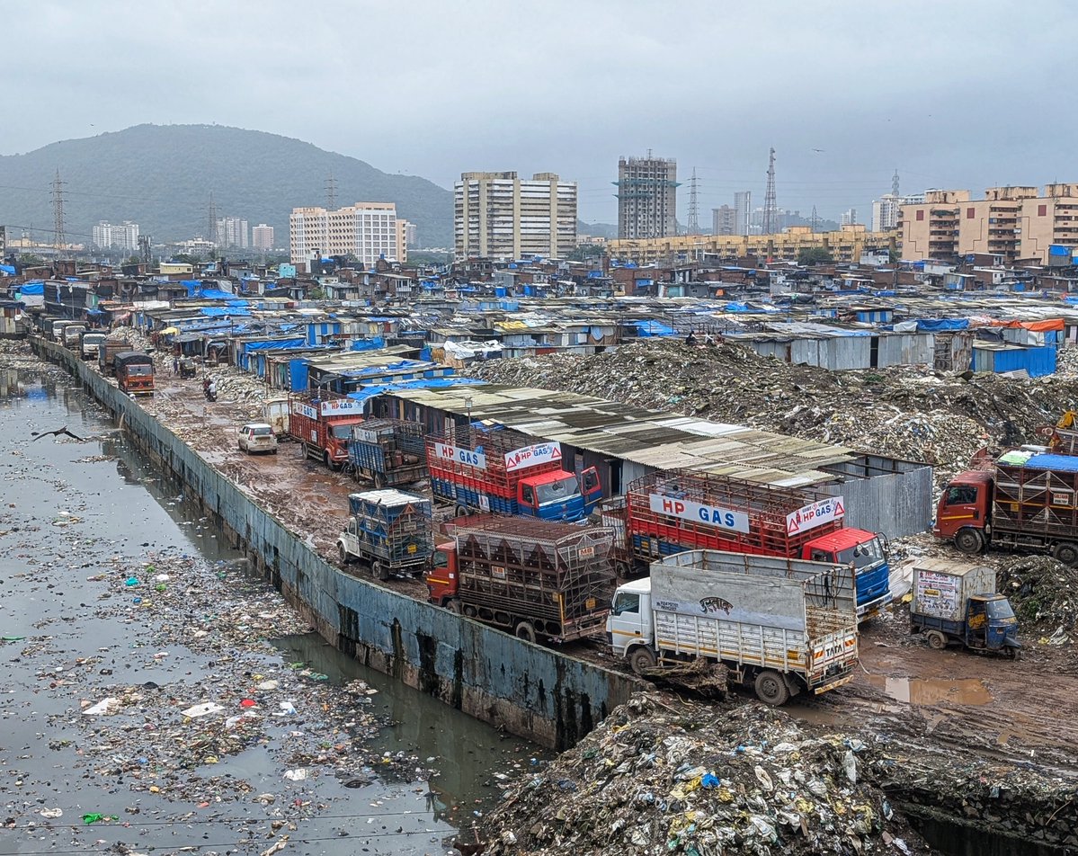 The side of Mumbai that will never develop.

Demographics 🤝 Vote Bank 

This also exists to beat the BJP during the general elections, very successful in 2024.

Residents? Few illegal immigrants from Kangladesh were caught here just 3 days back.🤐 High time this is deep drilled.