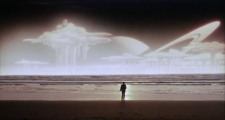 Finales de cine que te dejan ojiplático.
The quiet Earth, Geoff Murphy, 1985. Aquí se conoce como "El último superviviente".
Muy recomendable.