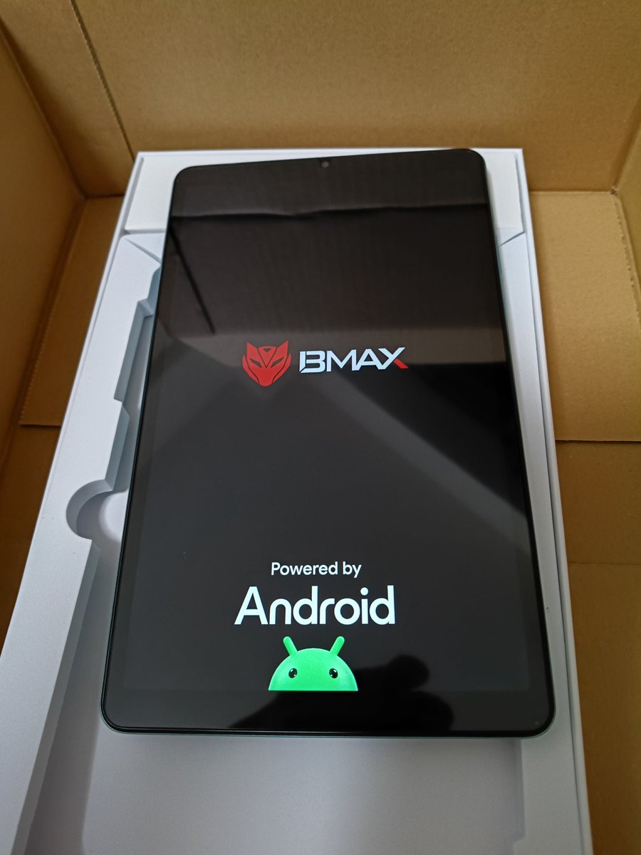 soiLKgogo's tweet image. 新スマホが安く済んだので、Amazonで格安
タブレット￥1.2万を購入。
動画専用なんでいっかなと。

日常MacBookproを背負ってるので、いやぁ～軽いのなんの。
訪パタヤ時も #格安タブレット でいいかな。MacBookだと雑に扱えないし、
バス乗車時も預けられないしで😅 
一応 #Android15 だそうです