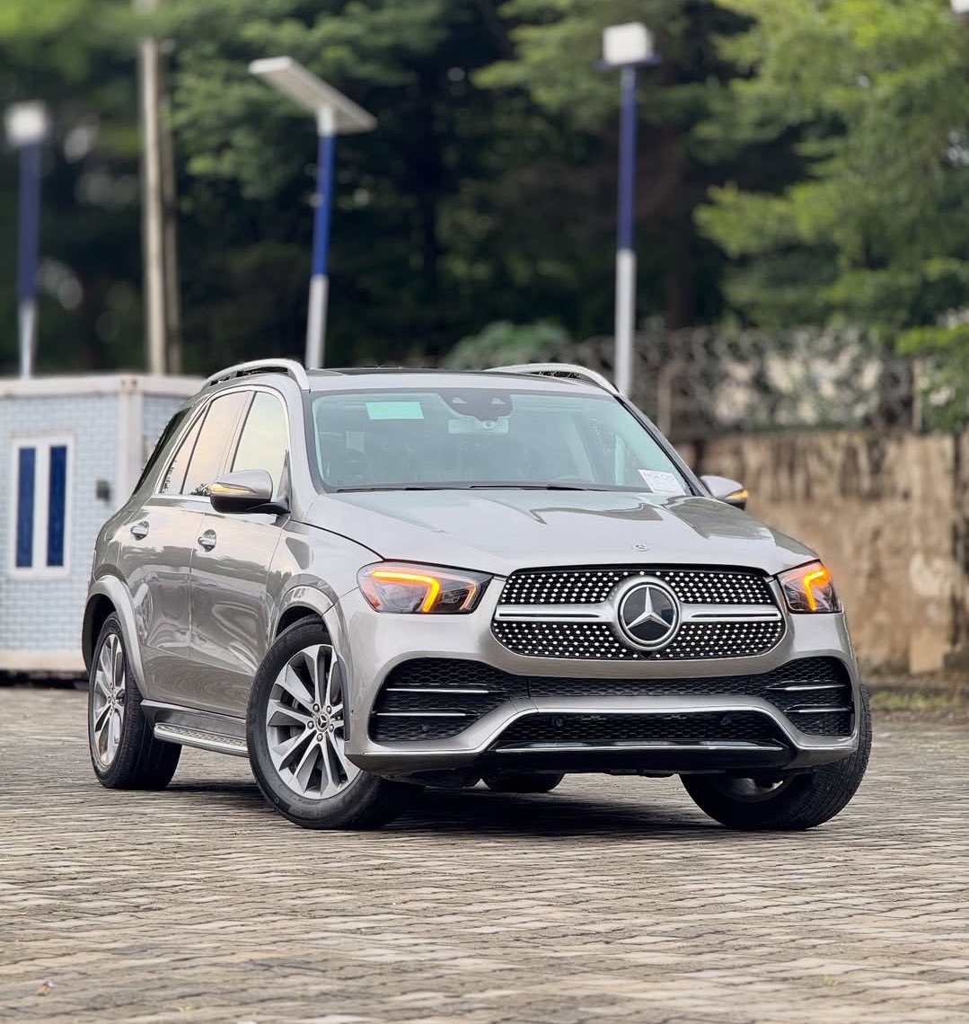 Abj_Auto_cars's tweet photo. ‼️ MERCEDES-BENZ GLE450 — 2020
📃 DUTY: Original Custom duty ☑️
🏷️ PRICE: ₦120,000,000
📍 LOCATION: Abuja 🇳🇬
📞 CALL/WHATSAPP: 08052712169 / 09112199464
Powerful V6 • Luxury interior • Loaded tech — viewings by appointment. #gle450 #abuja #enugu #lagos https://t.co/RmYqLoqWbE