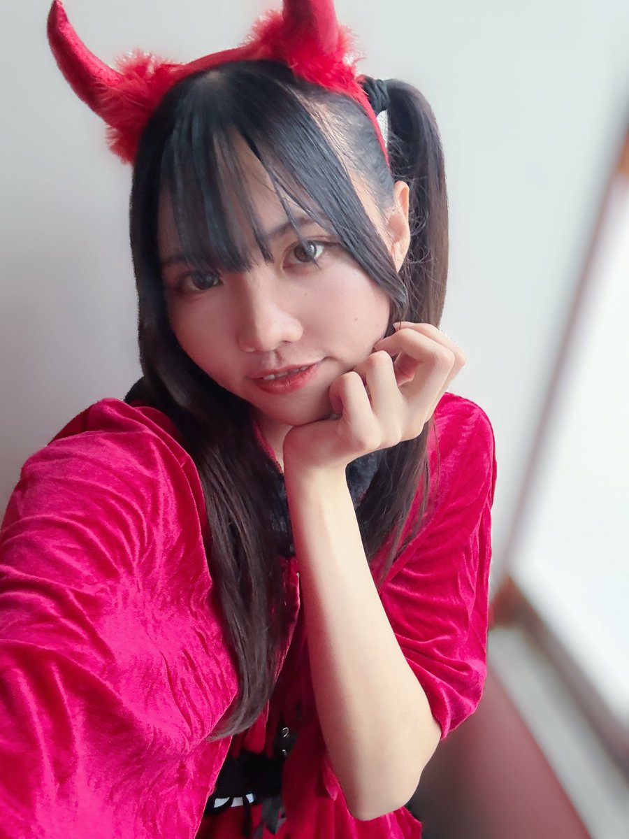 すいぱらありがとうございました〜♡

久々のぴちかのステージ楽しかったあ見てくださった方ありがとうございました♡お話できたのも嬉しかったよ〜🎶

あくまのみなみどうでしたか〜？😈💞