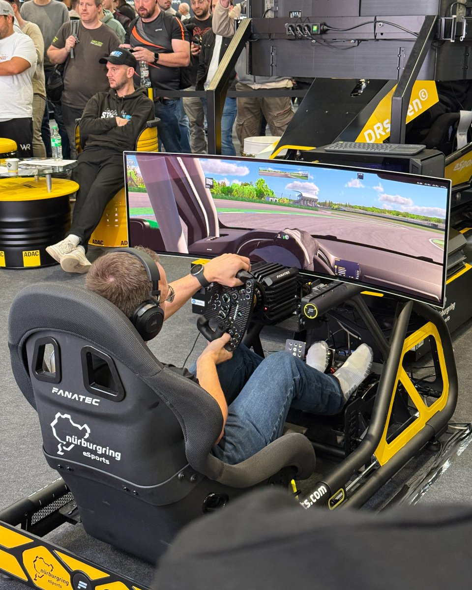 FANATEC tweet media