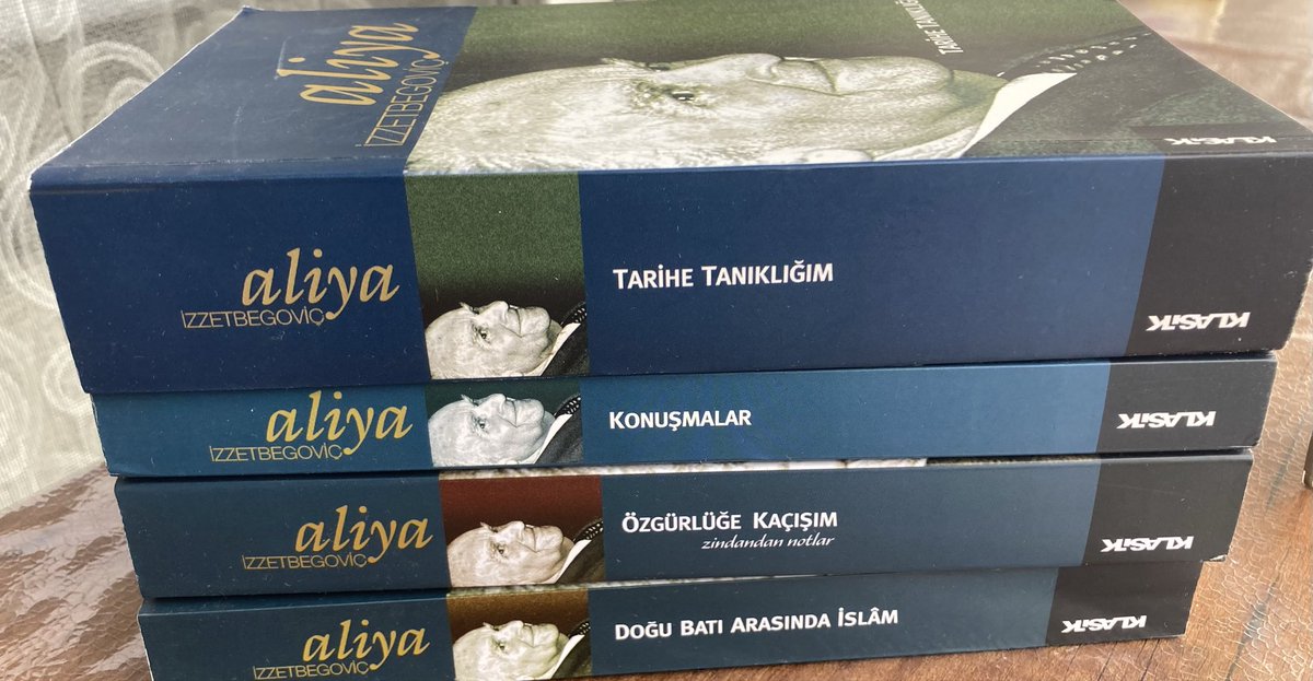 “Bosna halkının bağımsızlık mücadelesinin simgesi, adaletin ve insanlığın sesi ‘Bilge Kral’ Aliya İzzetbegoviç’i vefat yıl dönümünde rahmet ve saygıyla anıyorum.
Onun mirası, özgürlük ve insanlık onuruna olan inançtır.”
Rahmet ve saygıyla..