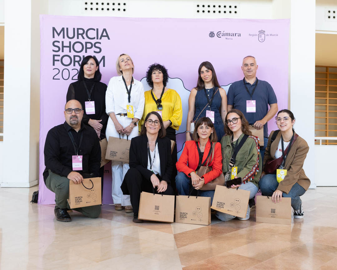 Así ha sido la apertura de puertas de Murcia Shops Forum 2025. ¡Que ilusión volver a encontrarnos un año más! 👏🏼👏🏼

#MurciaShopsForum #MShF2025 #EventoRetail #EventoMurcia #PequeñoComercio #ComercioDeProximidad