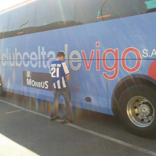 <a href="/alax_ds3/">ale𓆰𓆪</a> Que feo es el bus del Vigo...