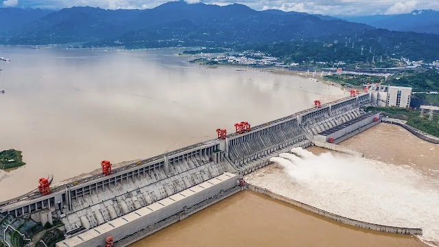 KernelReload's tweet image. ¿La presa de las Tres Gargantas alargó la duración del día?
Te contamos la verdad👉 kernelreload.blogspot.com/2025/10/la-pre…
#China #Planeta #Ciencia #Tecnologia #Ingenieria #Astronomia