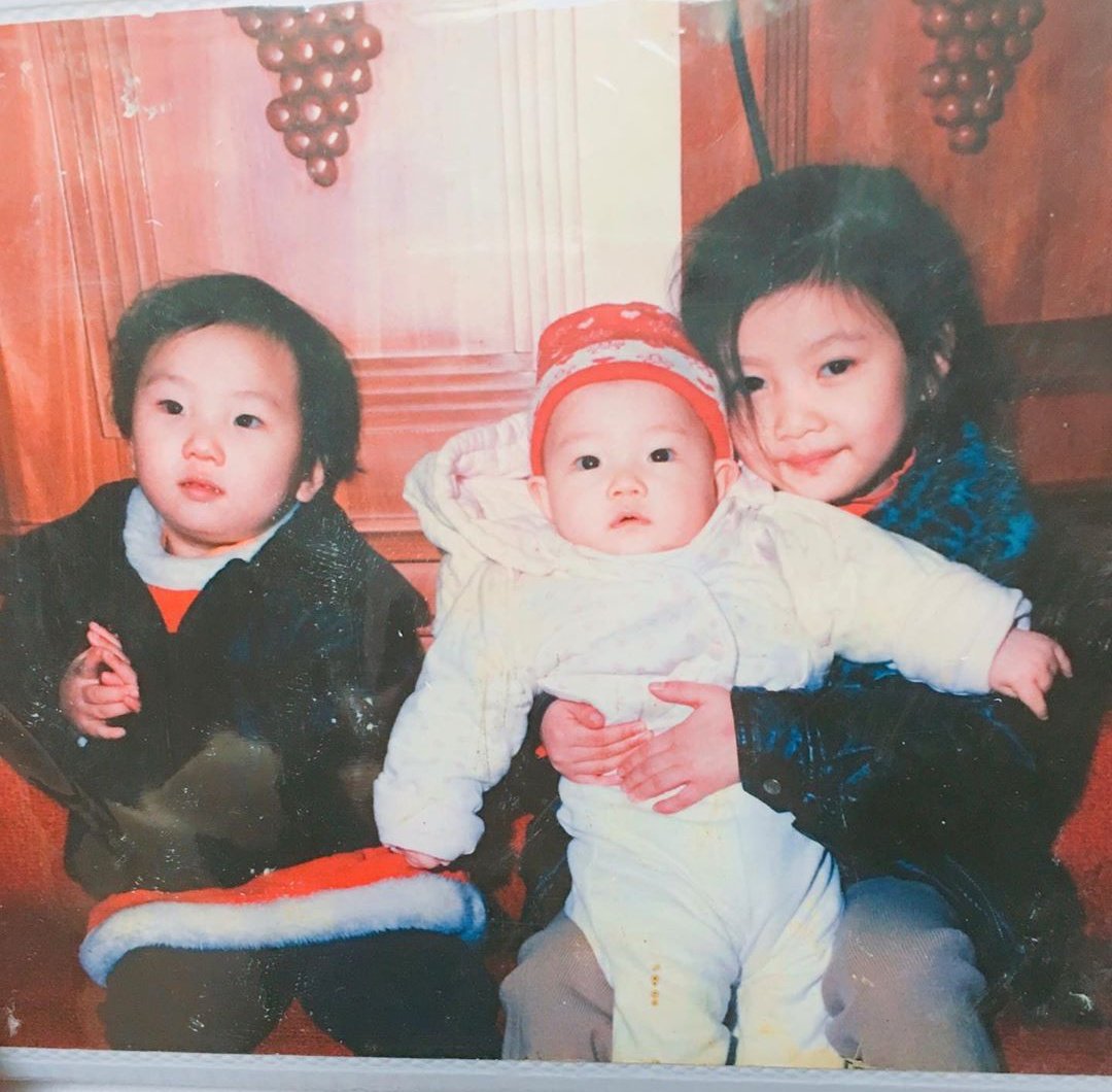 joyisthetics's tweet image. the beautiful park sisters 🥹