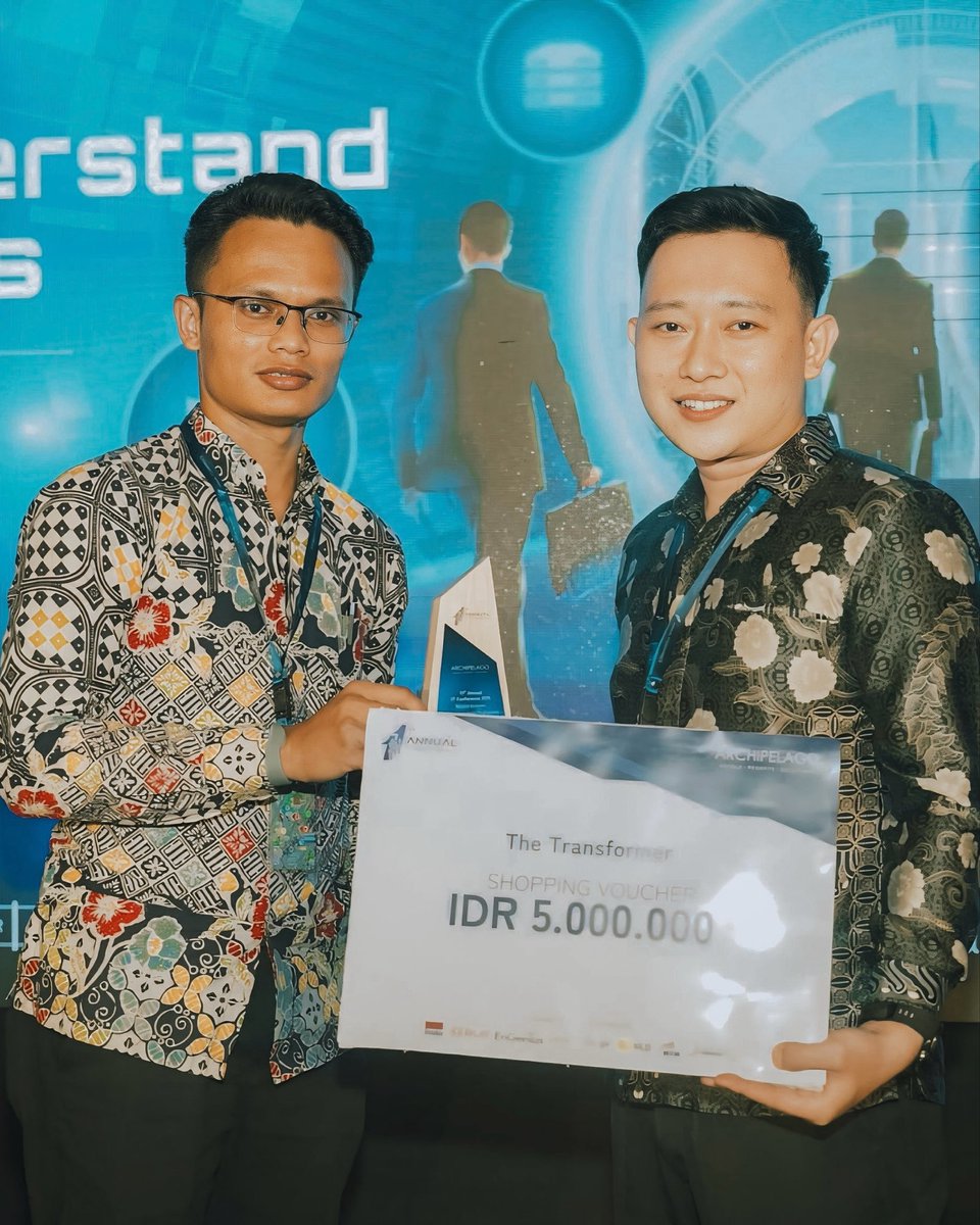 Double the win, double the pride! 🏆✨
Harper Malioboro Yogyakarta just bagged two awards at Archipelago Annual IT Conference 2025.
.
Congrats and thank you to our IT Supervisor - Kristian Gian!
.
#stayatarchipelago #stayatharper #archipelagoupdates #harperupdates #harperjogja