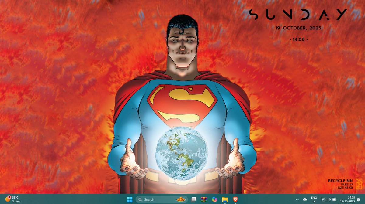 Devops_AB's tweet image. Rocking this masterpiece from All Star Superman — Superman holding Earth like it’s his duty 🌍
Bet you can’t show me a wallpaper cooler than this 👀🔥
#DeskSetup #WallpaperShowdown #AllStarSuperman #ComicVibes #PCSetup