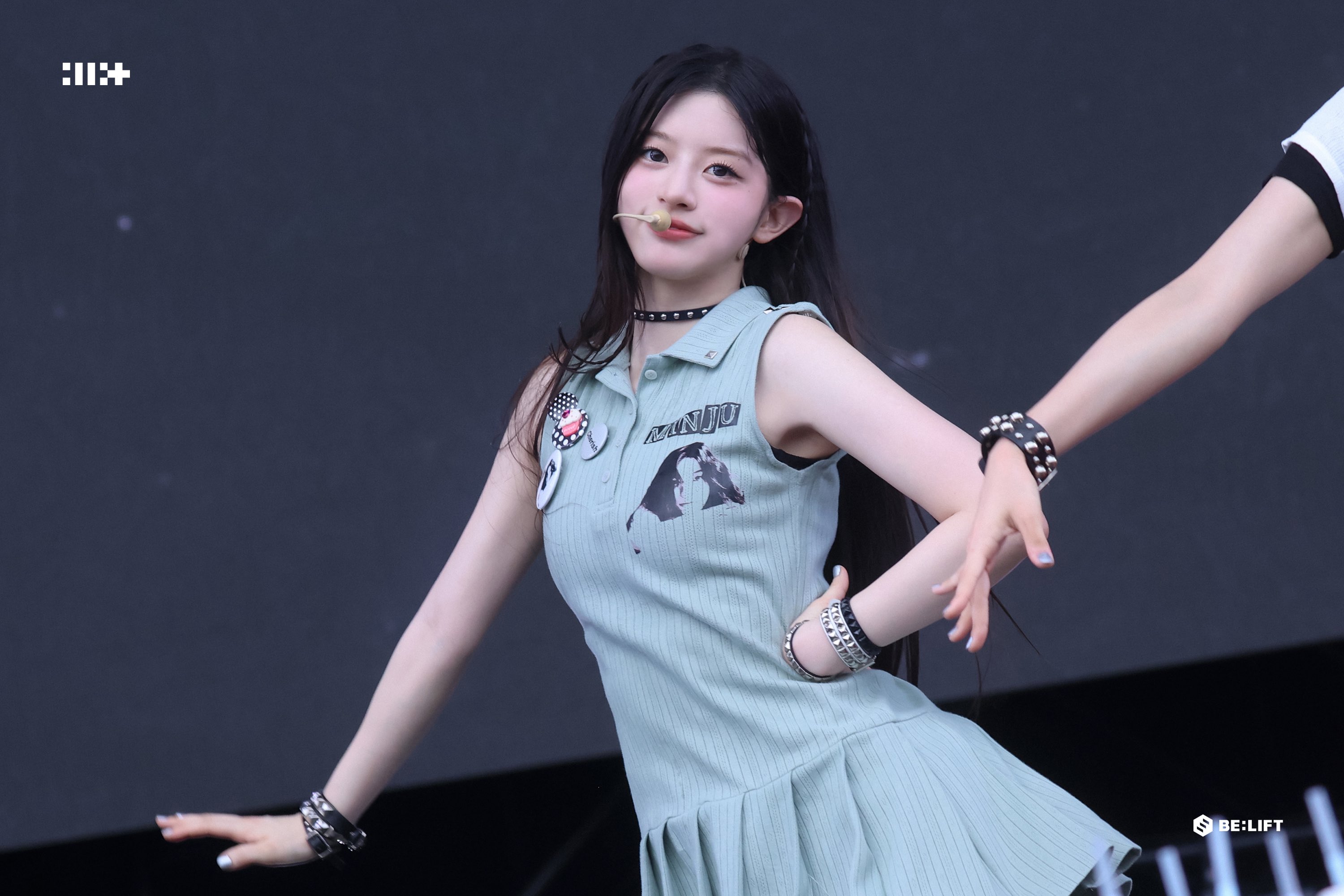 민주 R U Next? 민주 MINJU l 4R rehearsal FanCam - YouTube