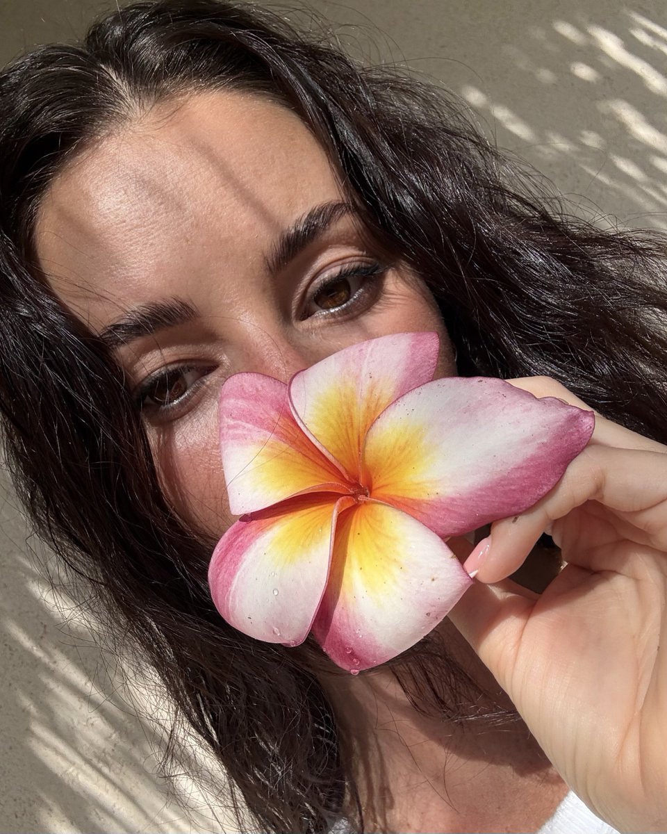 jaylenecook__'s tweet image. you deserve someone that’s completely obsessed with you 🌸