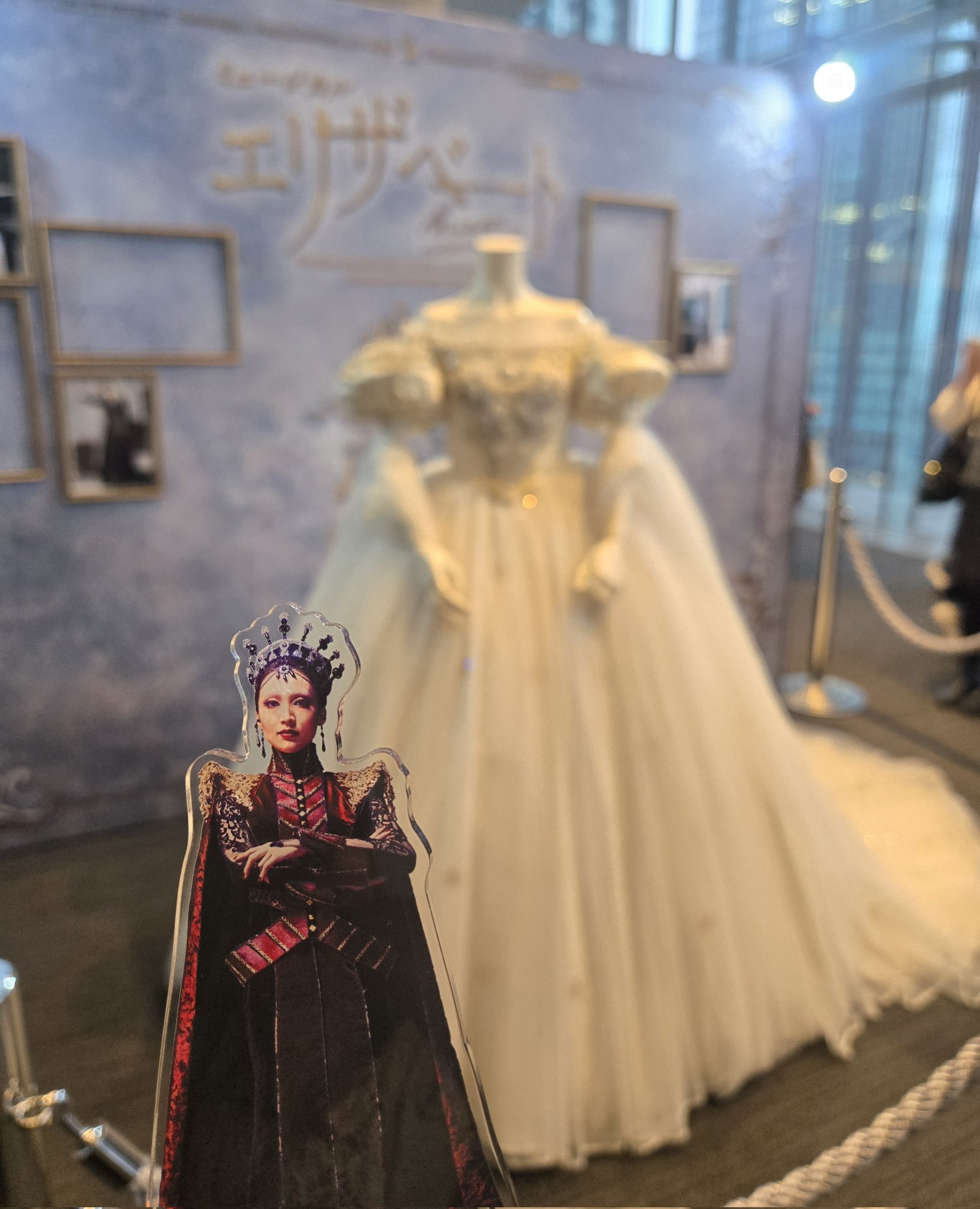 皇妃エリザベートの像　ジャンク 皇妃エリザベート : その名はシシィ」 - メルカリ