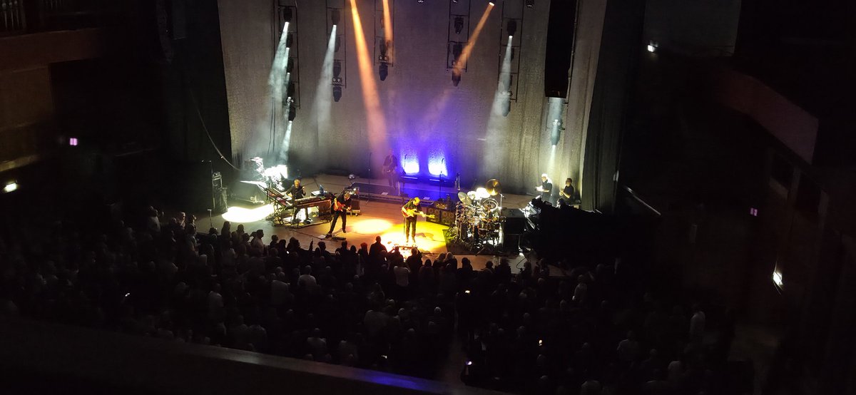 Level 42 gig.
These boys have been around for some 40 years....and still got it!
Enjoyed every minute!