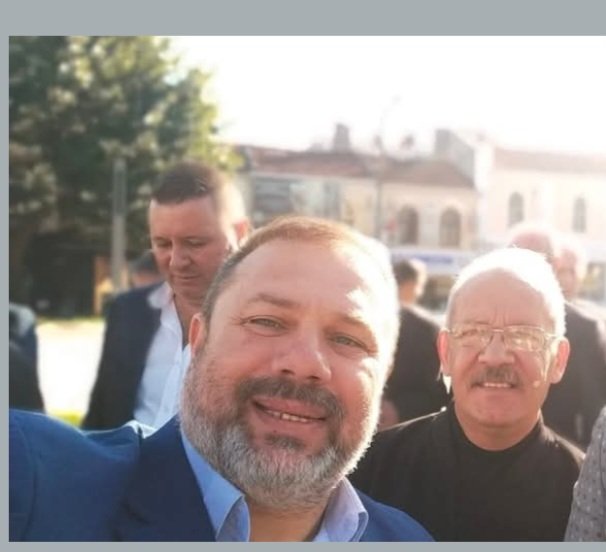 19 Ekim Muhtarlar günü münasebeti ile vefat eden muhtarlarımıza Allah'tan rahmet diliyorum.
Görevinin başında çalışmalarını sürdüren Muhtarlarımızın 19 Ekim Muhtarlar gününü kutluyorum.