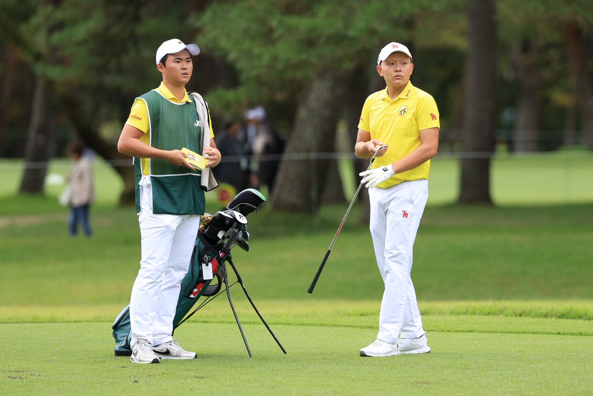 日本ゴルフ協会(JAPAN GOLF ASSOCIATION) (@jgaofficial) on Twitter photo /
競技終了📣‼️
#日本オープン ゴルフ選手権🏆✨
\
10/19【Round 4】
片岡尚之がプレーオフを制す!
🥇片岡尚之 -3
🥈原敏之 -3
🥉石川遼 -2
ローアマ🏅古瀬幸一朗 +6
📍全選手成績
🔗 jga.or.jp/championship/j…
#themasters
#マスターズ
#theopen
#全英オープン
#JGA
#日本ゴルフ協会 /
競技終了📣‼️
#日本オープン ゴルフ選手権🏆✨
\
10/19【Round 4】
片岡尚之がプレーオフを制す!
🥇片岡尚之 -3
🥈原敏之 -3
🥉石川遼 -2
ローアマ🏅古瀬幸一朗 +6
📍全選手成績
🔗 jga.or.jp/championship/j…
#themasters
#マスターズ
#theopen
#全英オープン
#JGA
#日本ゴルフ協会