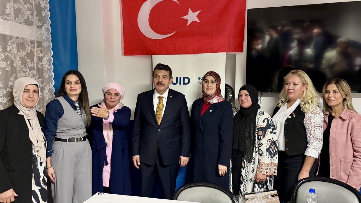 📍GELSENKİRCHEN’DE İŞ DÜNYASI VE STK TEMSİLCİLERİ İLE BULUŞTUK

UID Gelsenkirchen tarafından  “STK ve  İş İnsanları Halk Buluşması” adıyla  düzenlenen sivil toplum kuruluşları ve iş dünyasını katıldığı önemli bir toplantı gerçekleştirdik. 

Almanya ve Türkiye ‘nin ticari hacmi,